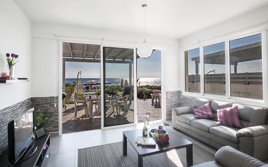 Gorgona Villas Agia Napa Exterior foto