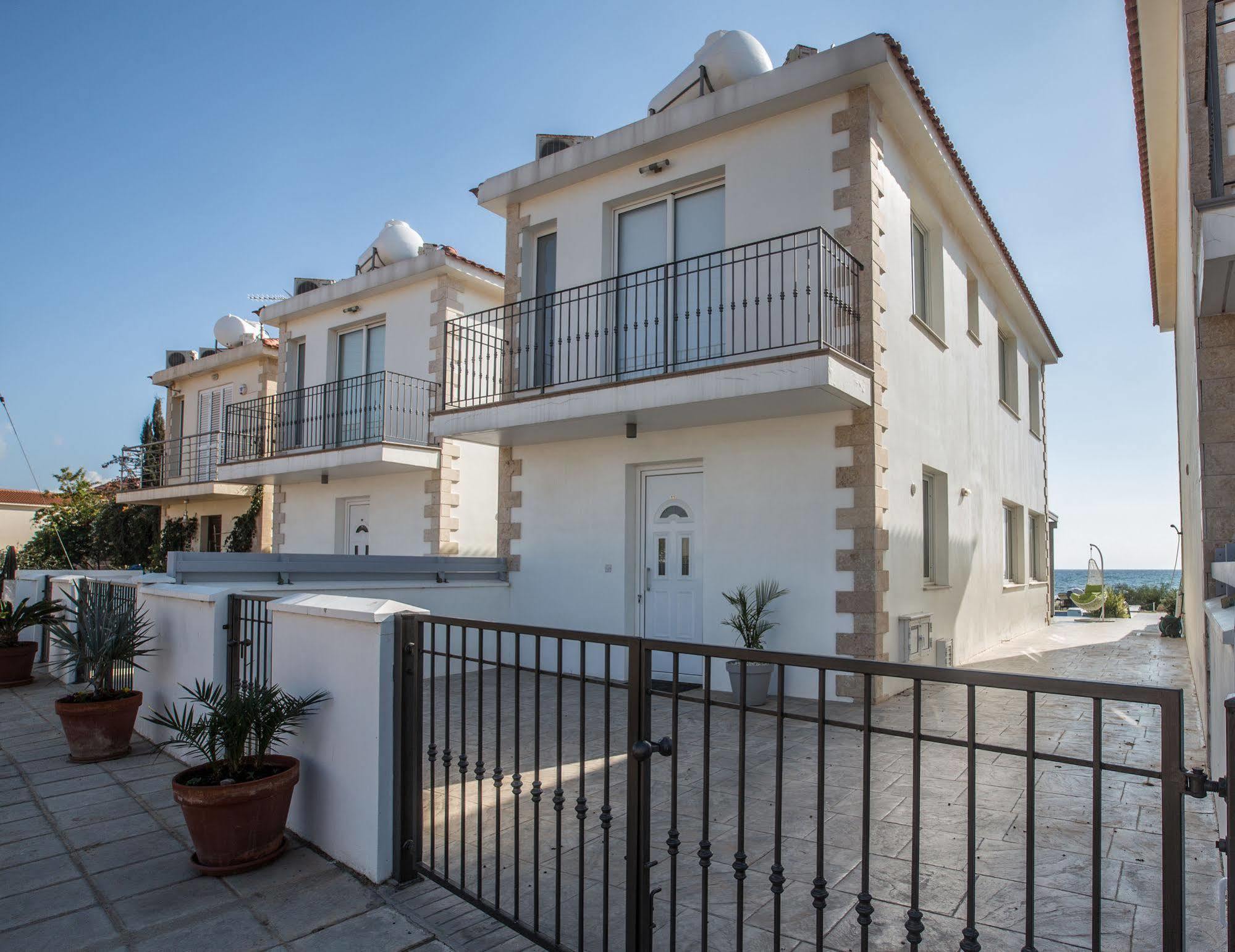 Gorgona Villas Agia Napa Exterior foto